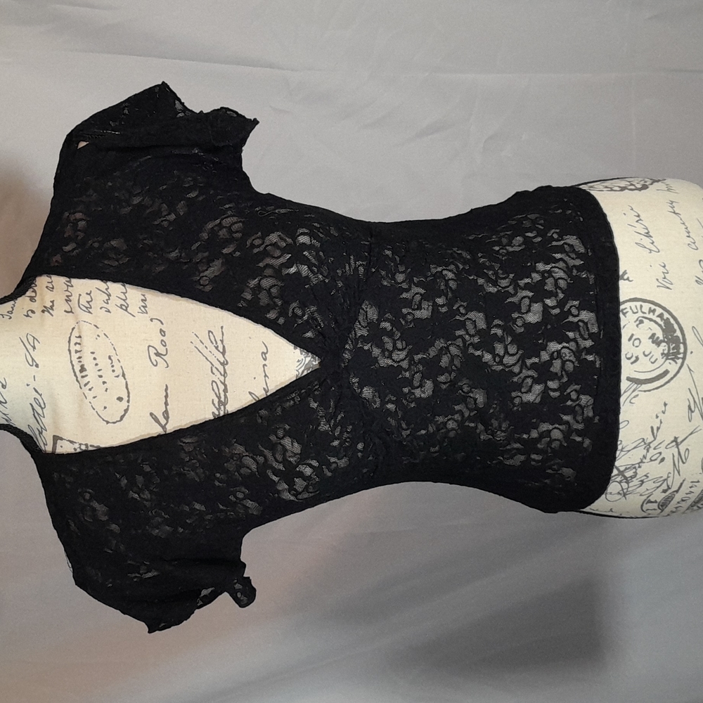 Vintage Wet Seal lace top
